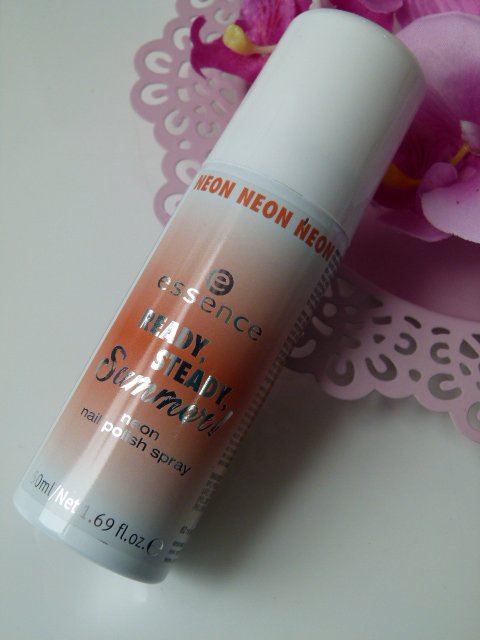 essence ready steady summer! LE Neon Nagellackspray 02 no pain, no gain