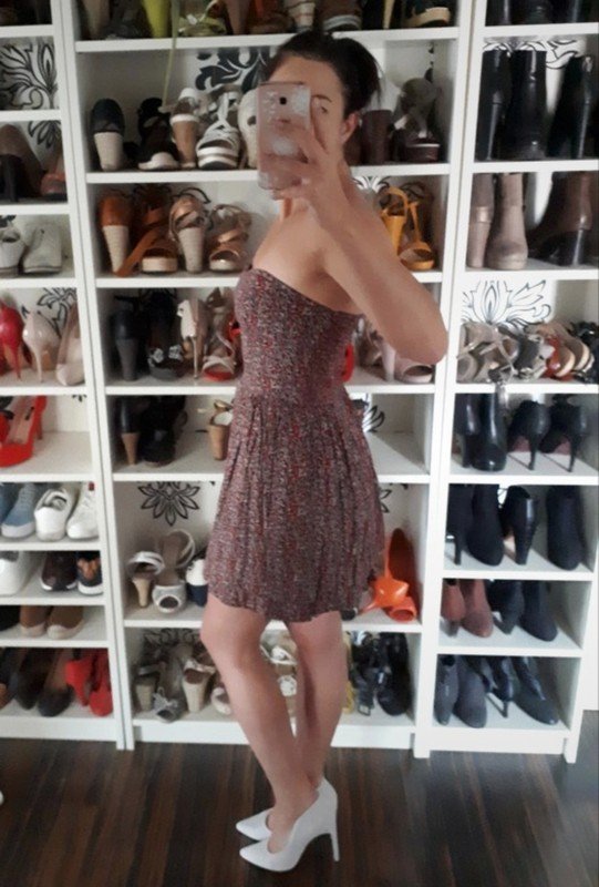 Schulterfreies Kleid von Superdry. NEU