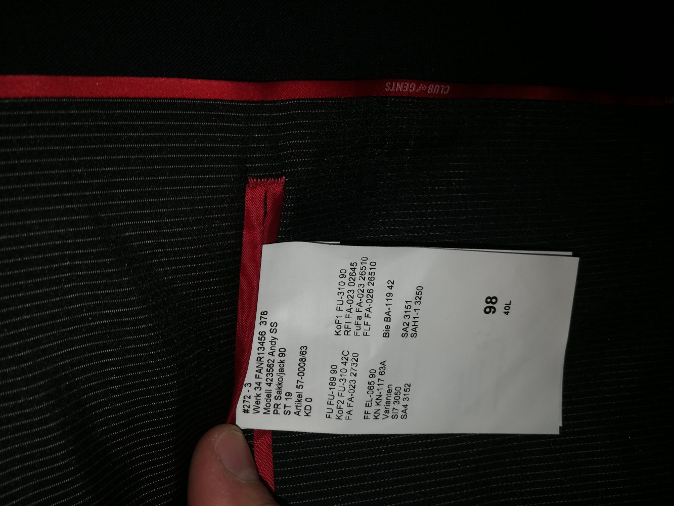 Sehr selten getragener Anzug von Club&Gents 