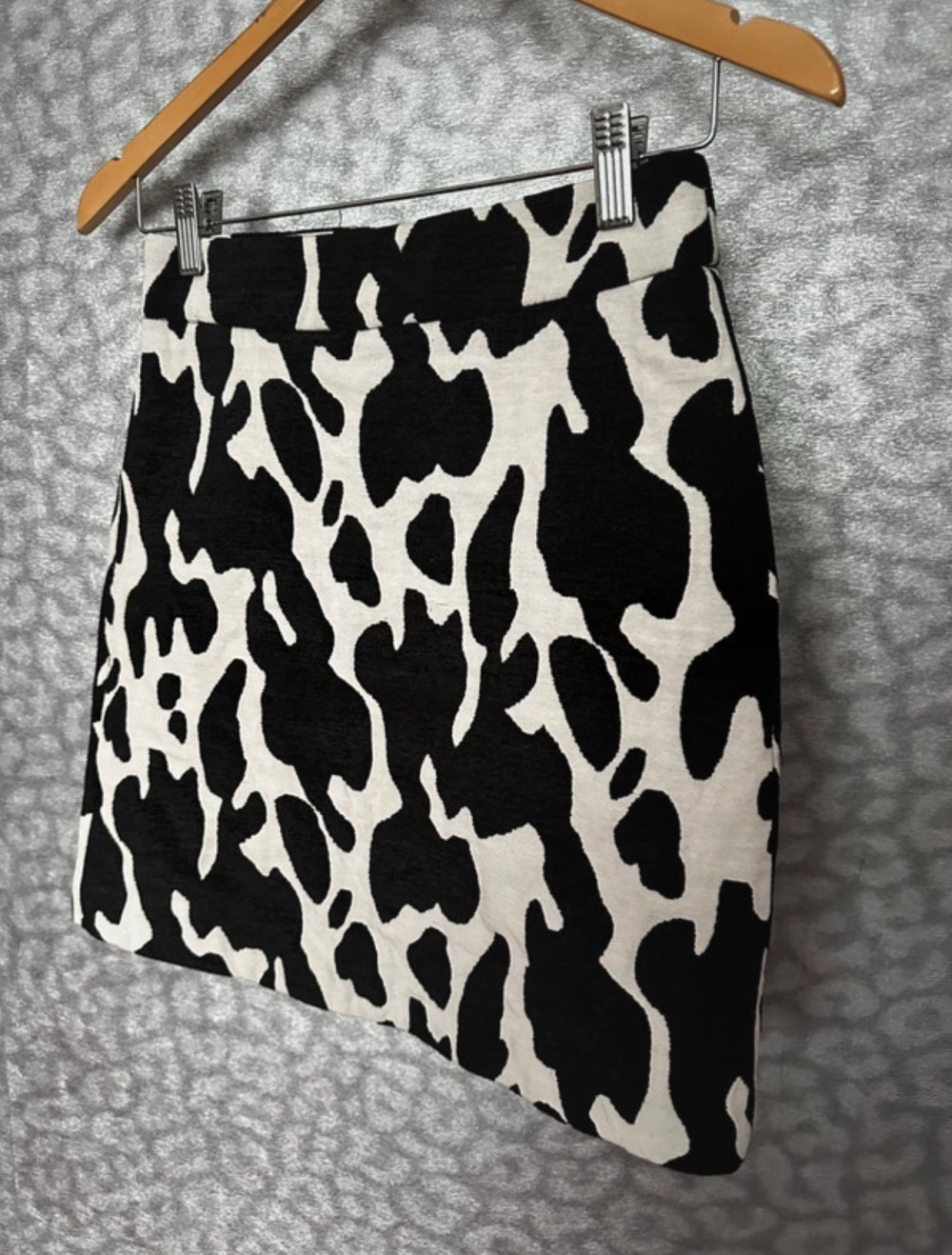 Zara Rock Gr. XS Kuh-Muster