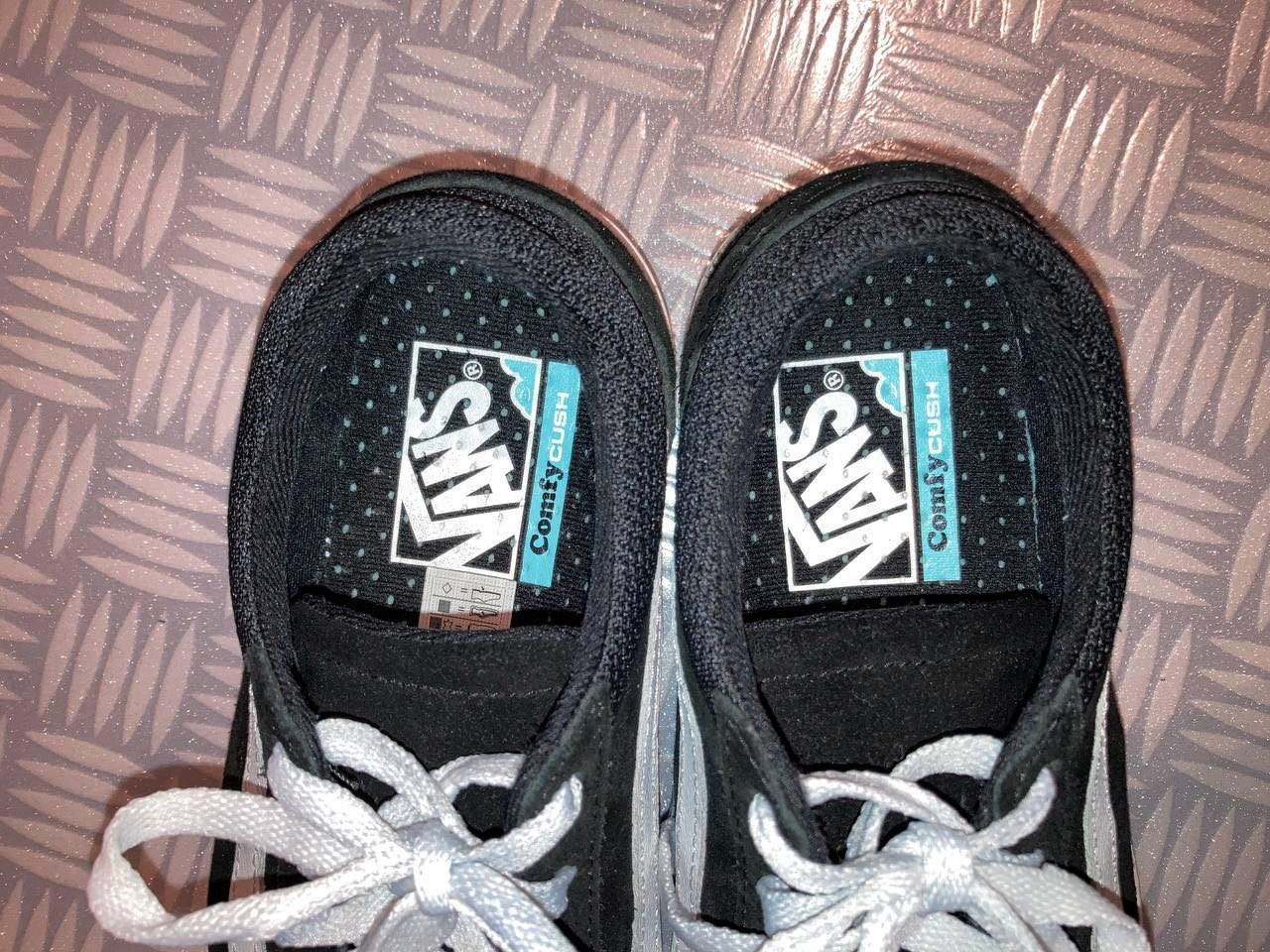 Schwarze Vans Cruze Sneaker mit ComfyCush