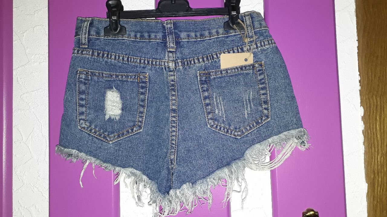 Jeans Hotpants im Used-Look - neu mit Etikett