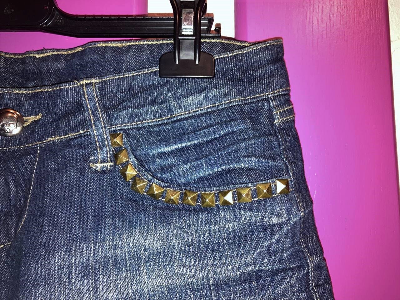 Jeans-Hotpants mit Nietendetails