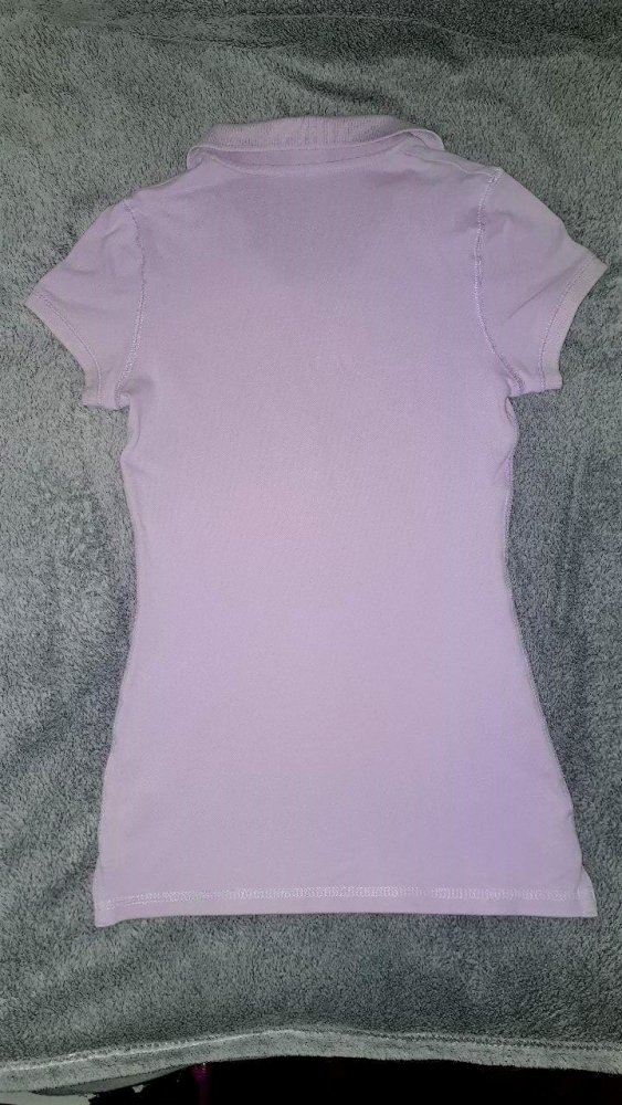 Figurbetontes Poloshirt in Pastellton lila flieder von H&M