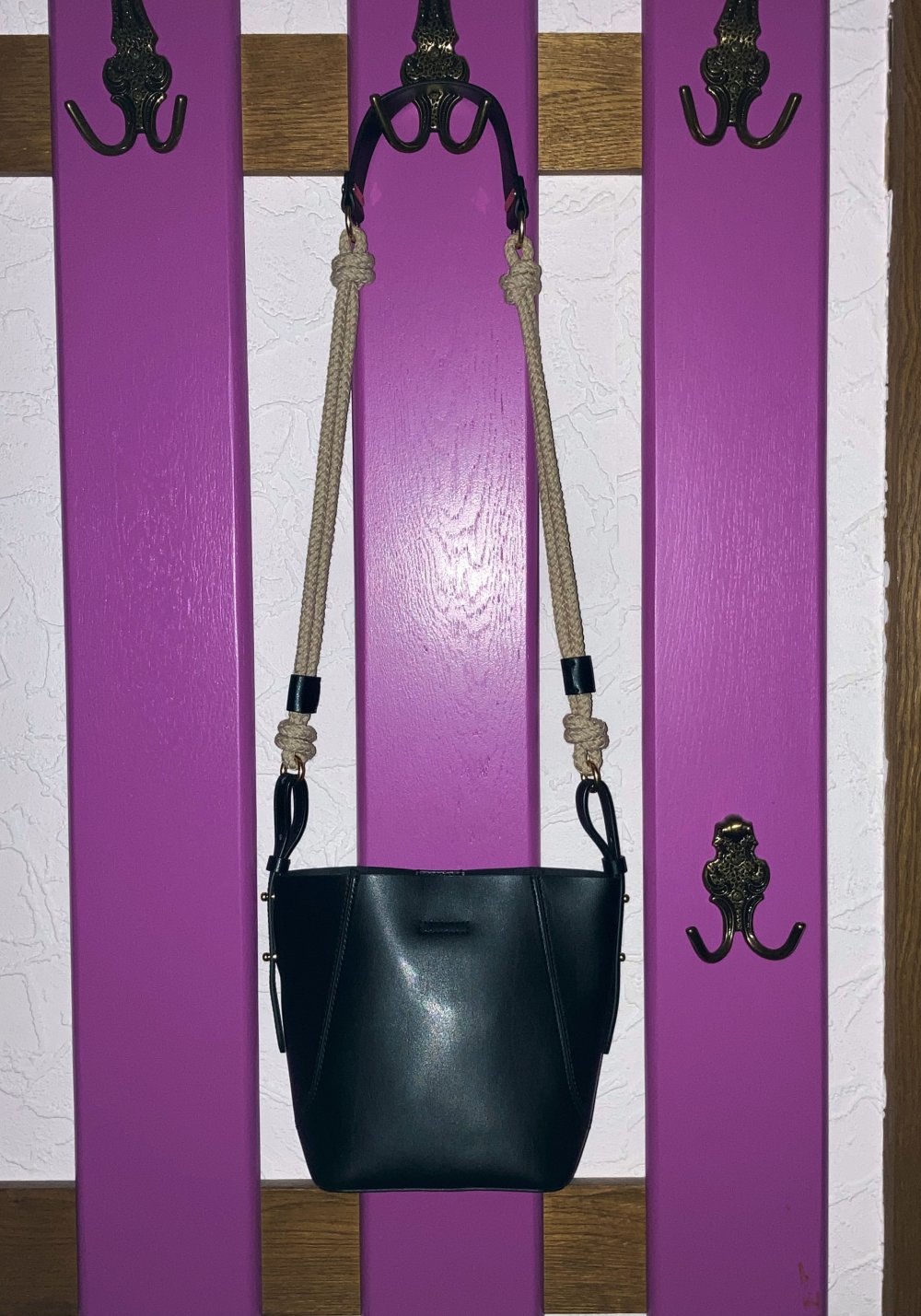 Coccinelle Evasion Bucket Bag // Cowhide Noir // Crossbody Bag