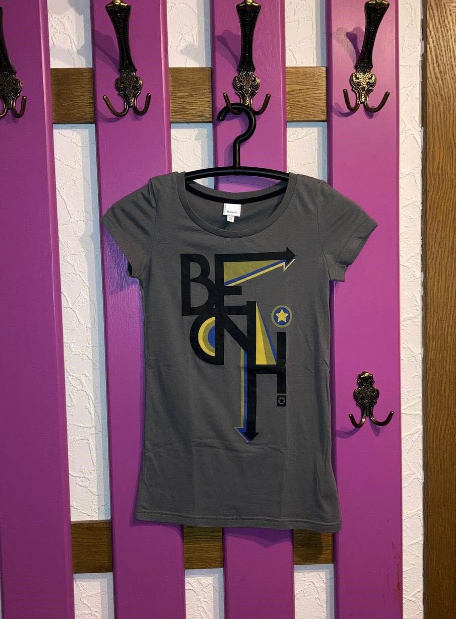 T-Shirt mit Print von Bench