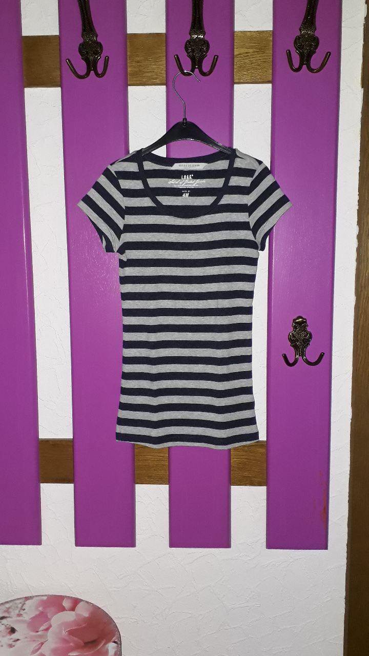 Gestreiftes T-Shirt in figurbetonter Passform