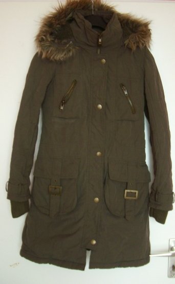 Zara Winterjacke Wintermantel Parker gefüttert langärmlig warm 34/ XS