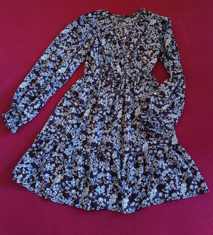 Wunderschönes Kleid gr 36 Neu