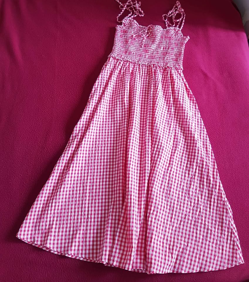 Wunderschönes Sommerkleid gr 36 NEU
