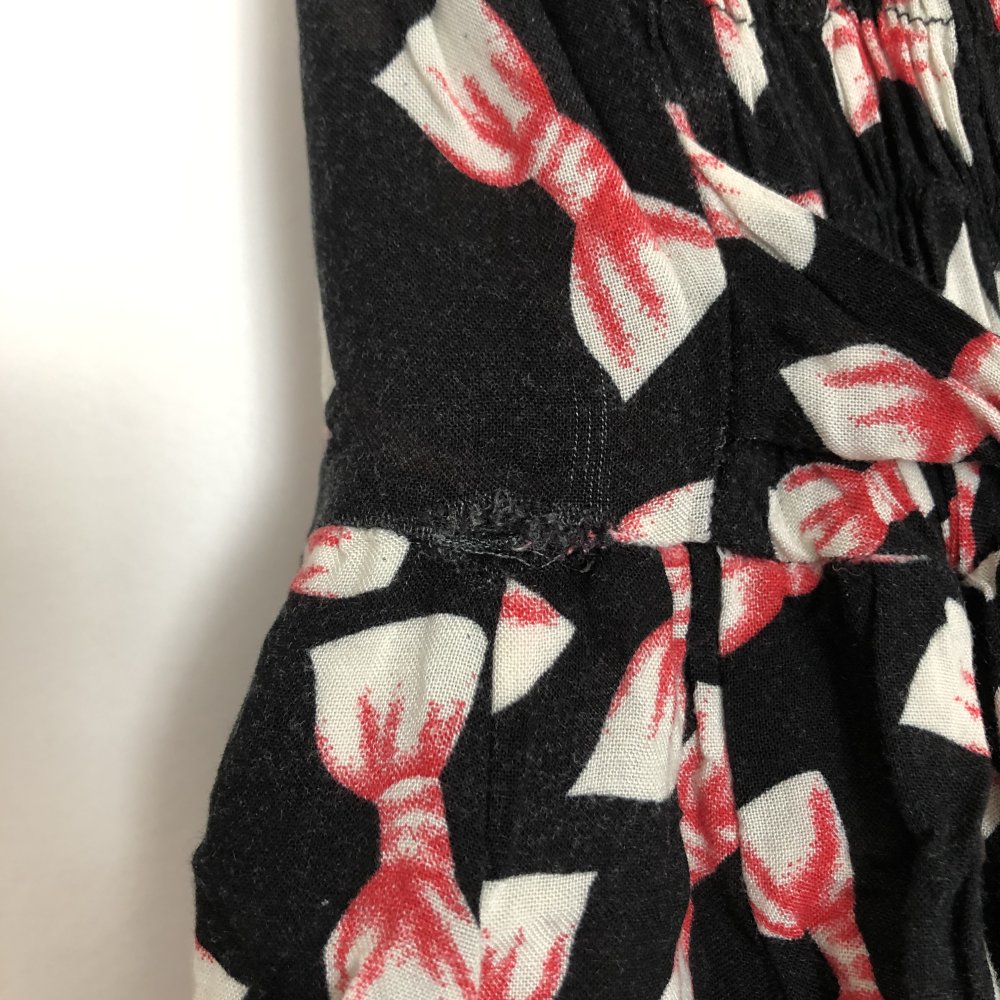 Süßes Lolita Goth Kleid mit Schleifen & Rüschen