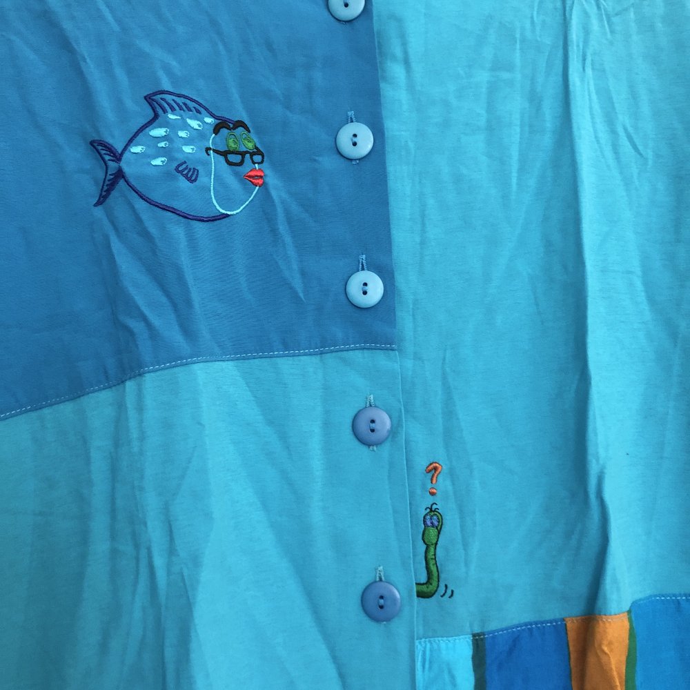 Vintage Bluse mit Fisch & Wurm Stickerei