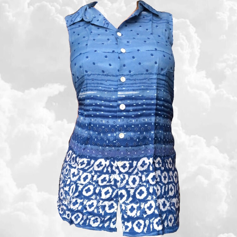 Ärmellose Bluse mit Muster