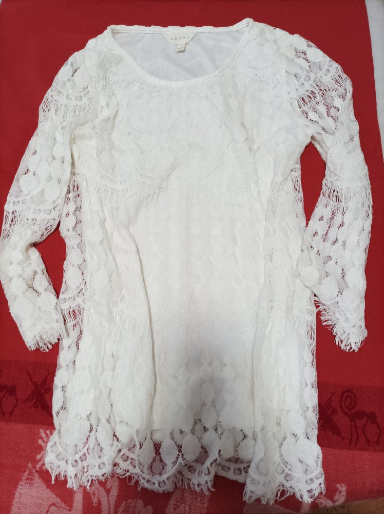 Longshirt mit viel Spitze, weiß, Gr. S 36