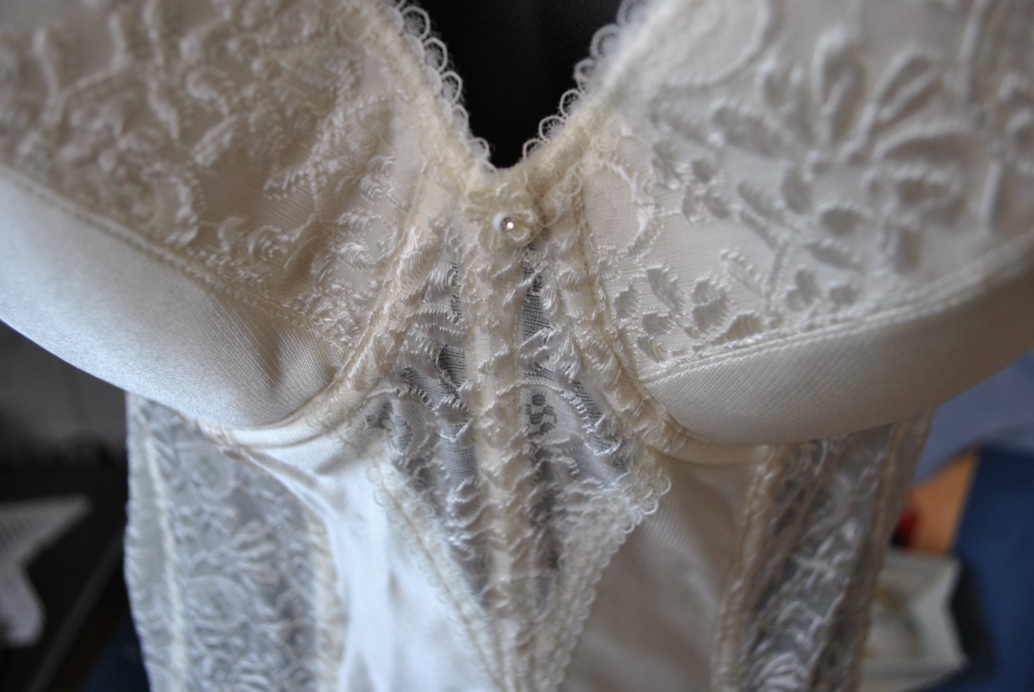 Brautkleid mit viel Zubehör