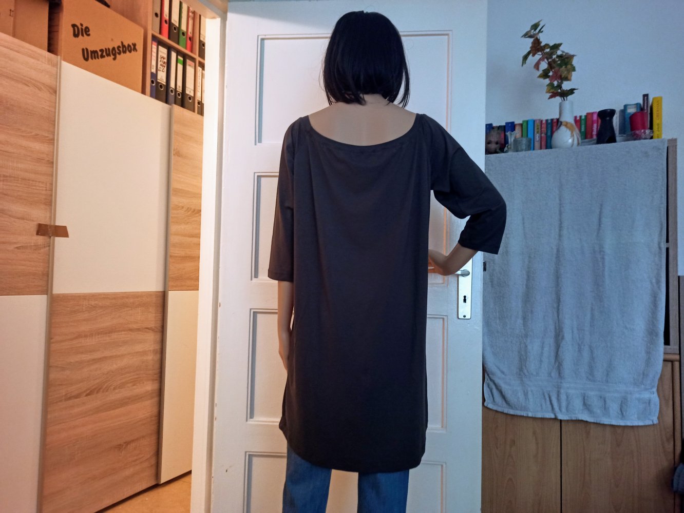 Schönes Lässiges Kleid in grau von Mat Fashion 