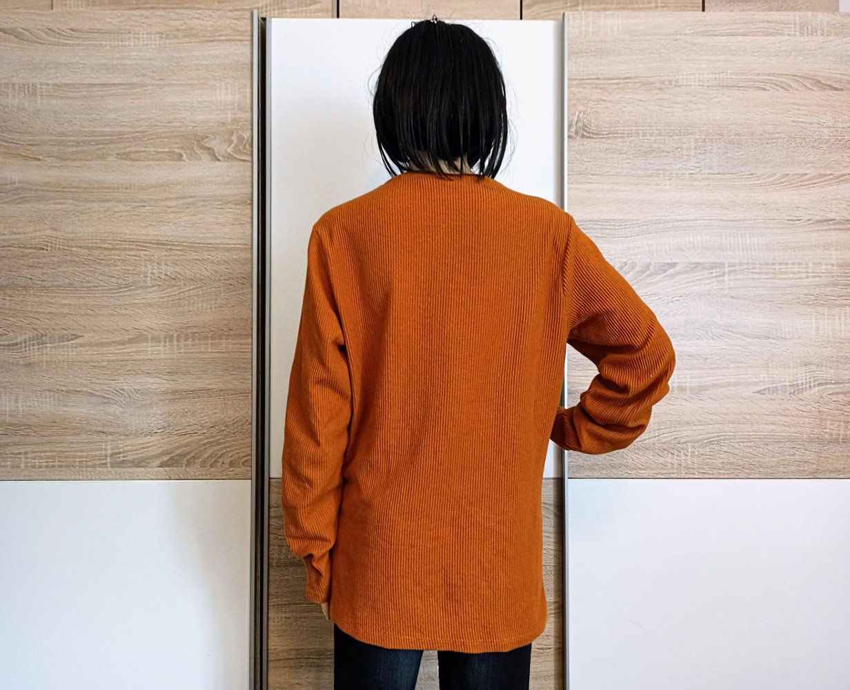 Schöner Pullover in orange von Smog