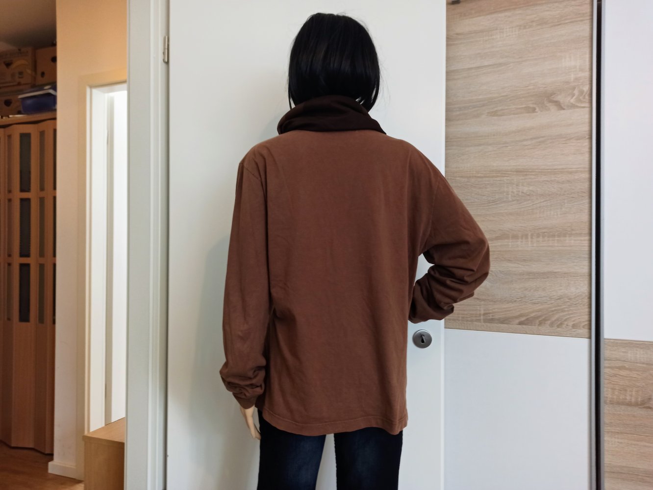 Schöner Langarm-Shirt in braun von review