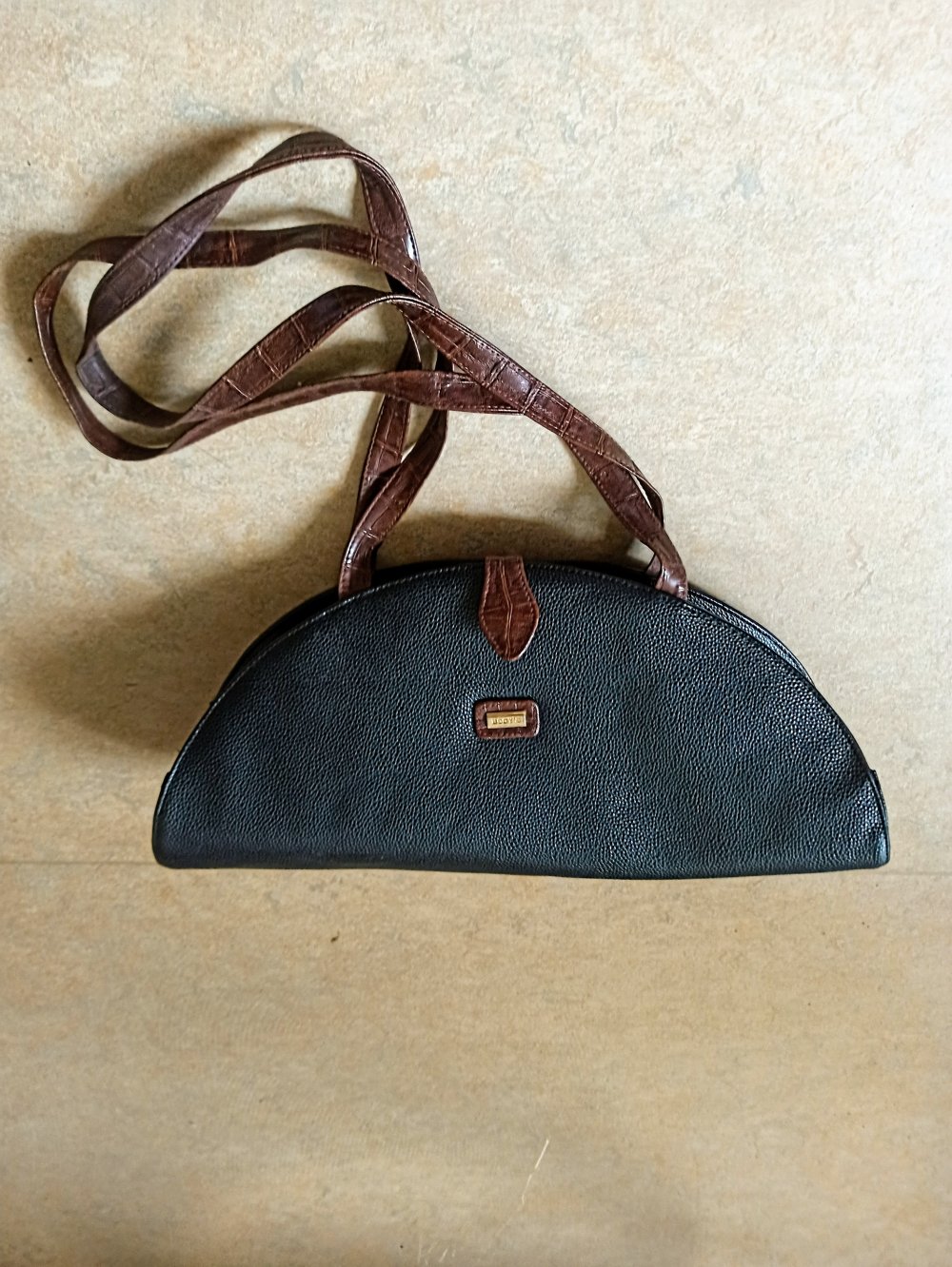 Schöne Damen Tasche in schwarz von Roberto Design 