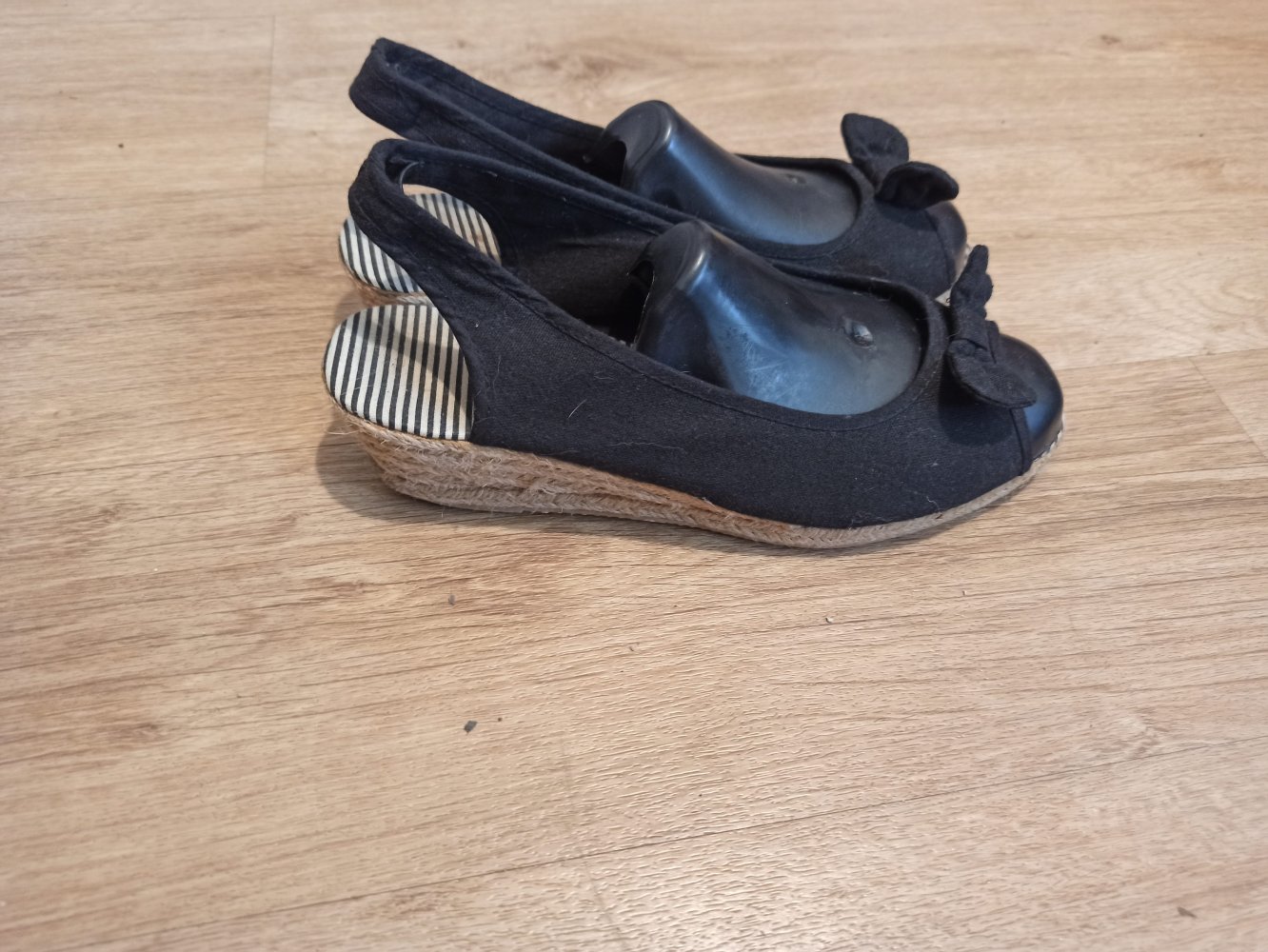 Tolle Damen Sandalen in schwarz