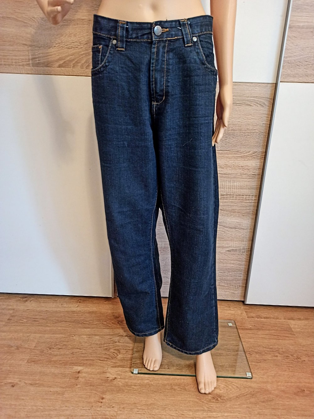 Schöne Jeanshose in marienblau von Identic Denim