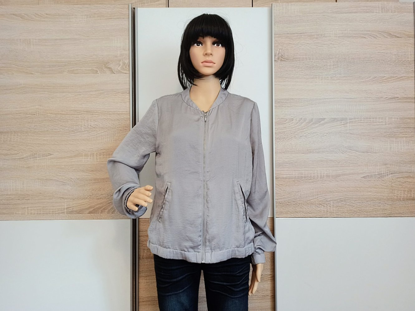 Schöne leichte Jacke in grau von page