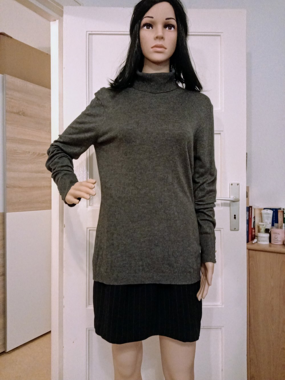Sehr schöner Rollkragen - Pullover in grau von H&M