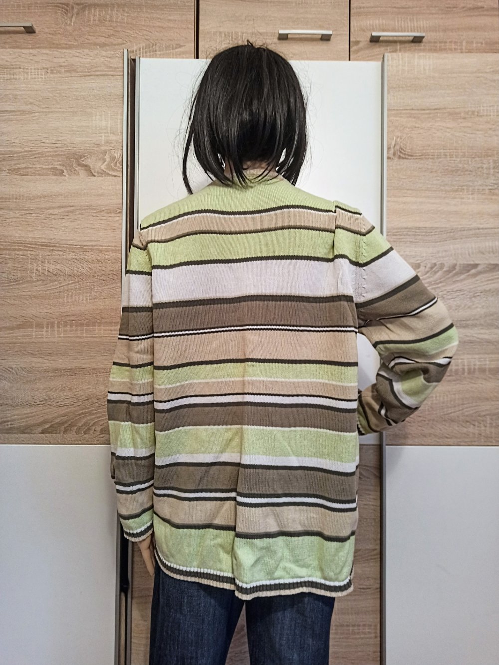 Schöner gestreifter Pullover in Khaki/grün/weiß von Gerry Weber