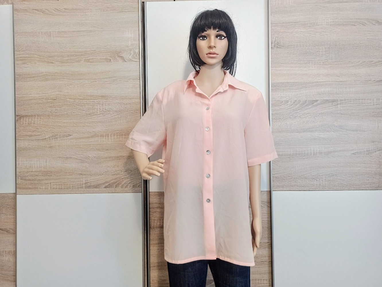 Schöne Bluse in Aprikose Farbe von Belle Surprise
