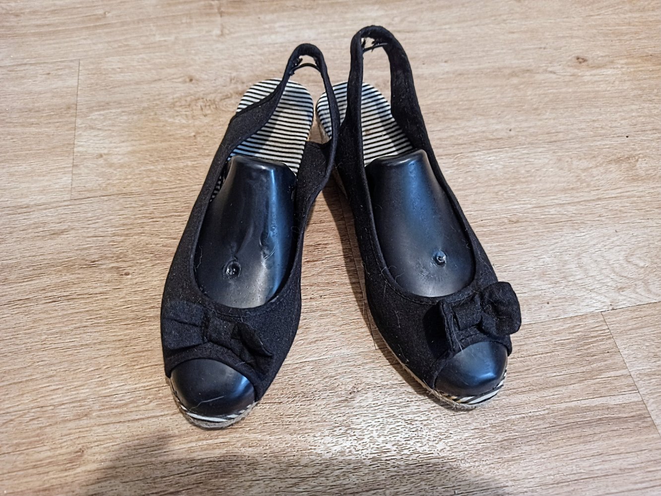 Tolle Damen Sandalen in schwarz