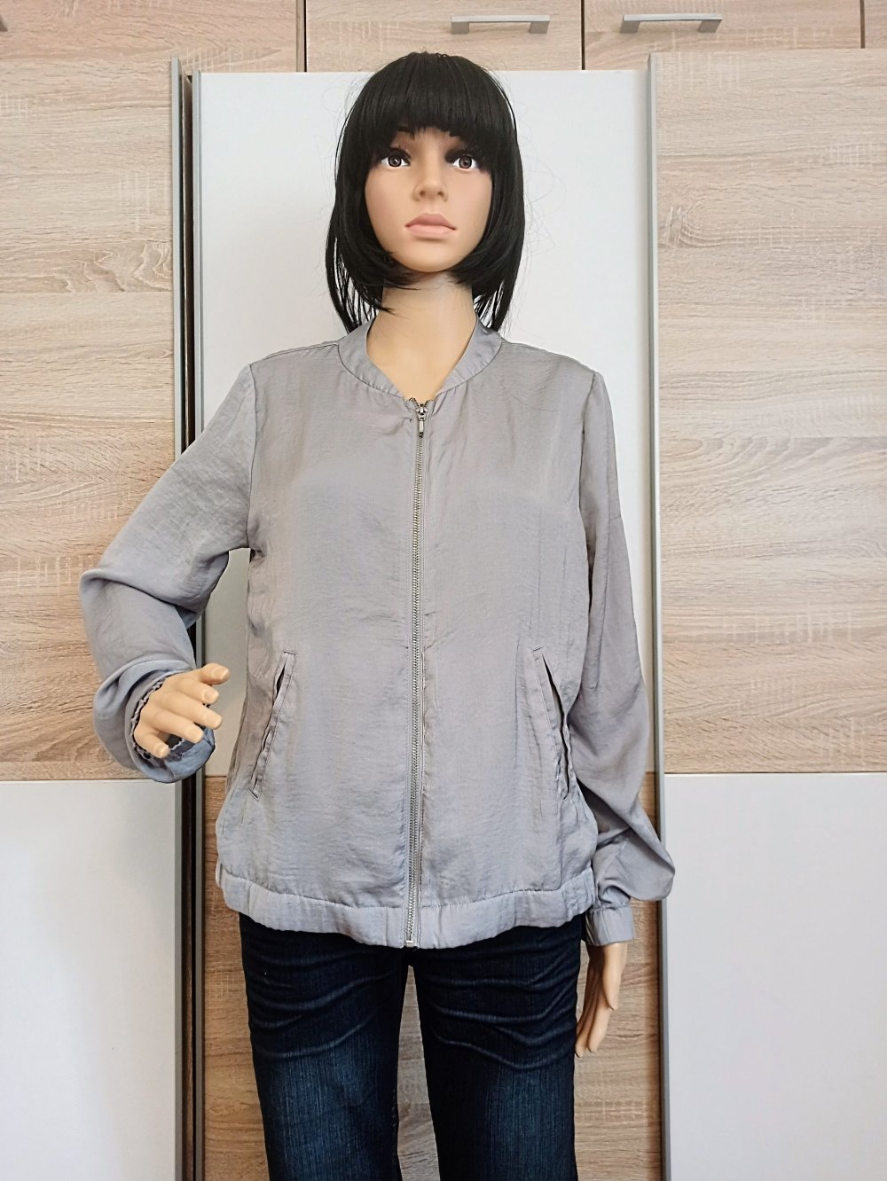 Schöne leichte Jacke in grau von page