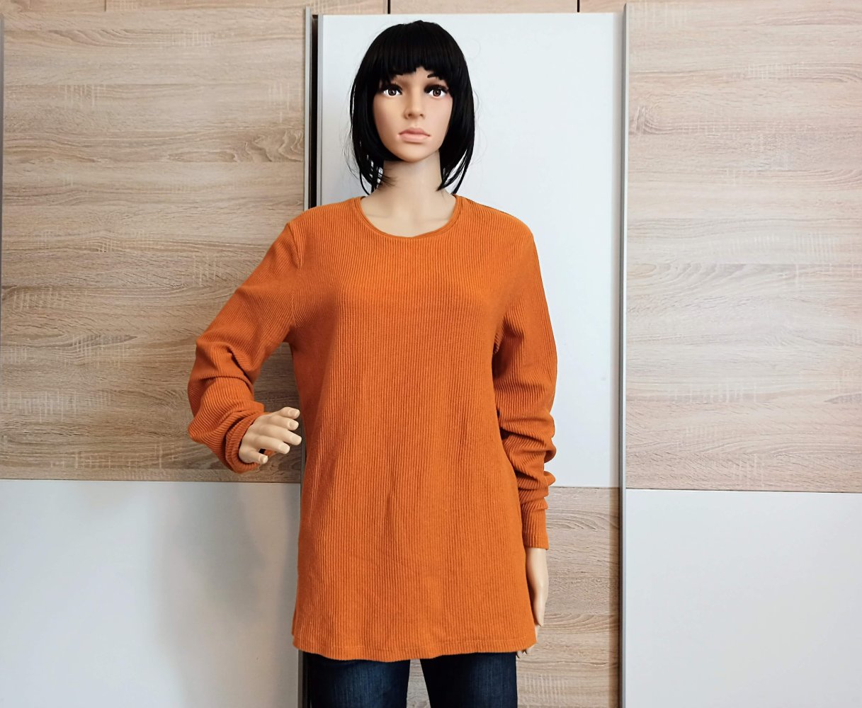 Schöner Pullover in orange von Smog