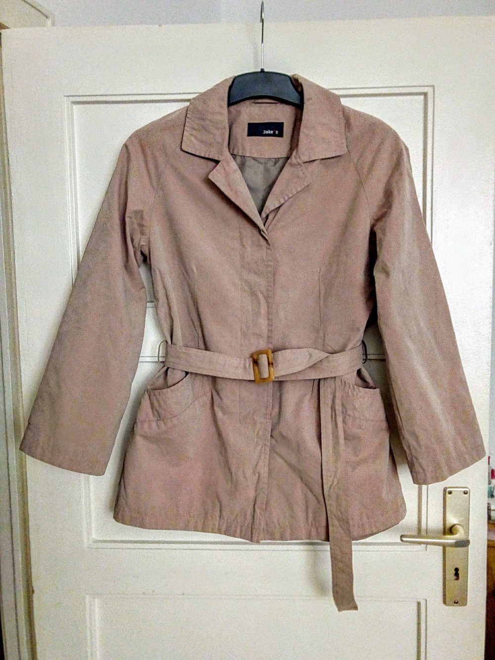 Schöne leichte Jacke in Farbe Beige von  JAKE'S 