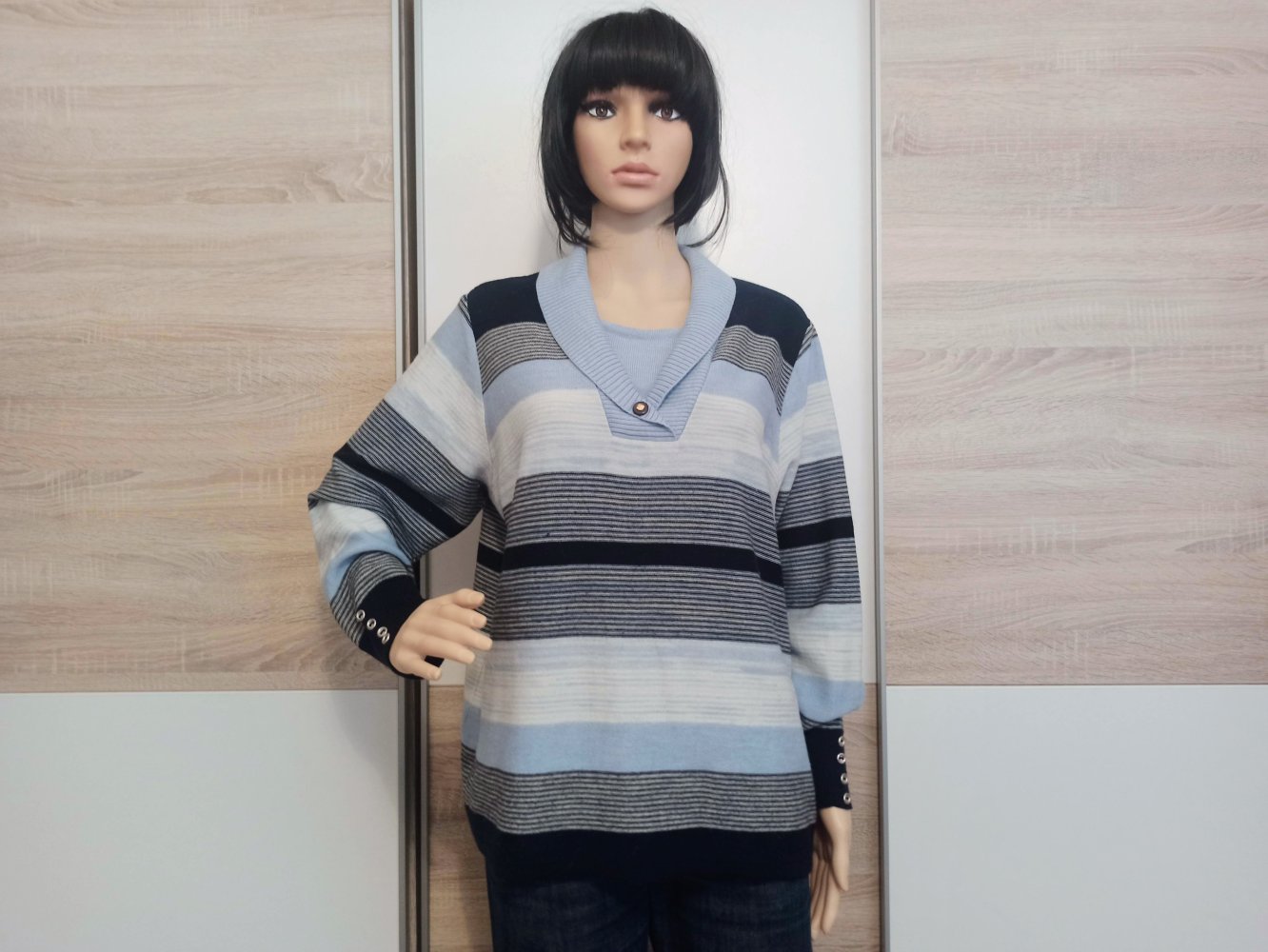Schöner gestreifter Pullover blau/marienblau/weiß von Siegel