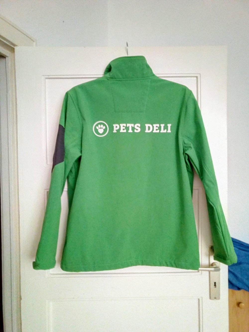 Sehr schöne Übergangsjacke in Farbe Grün von Regatta