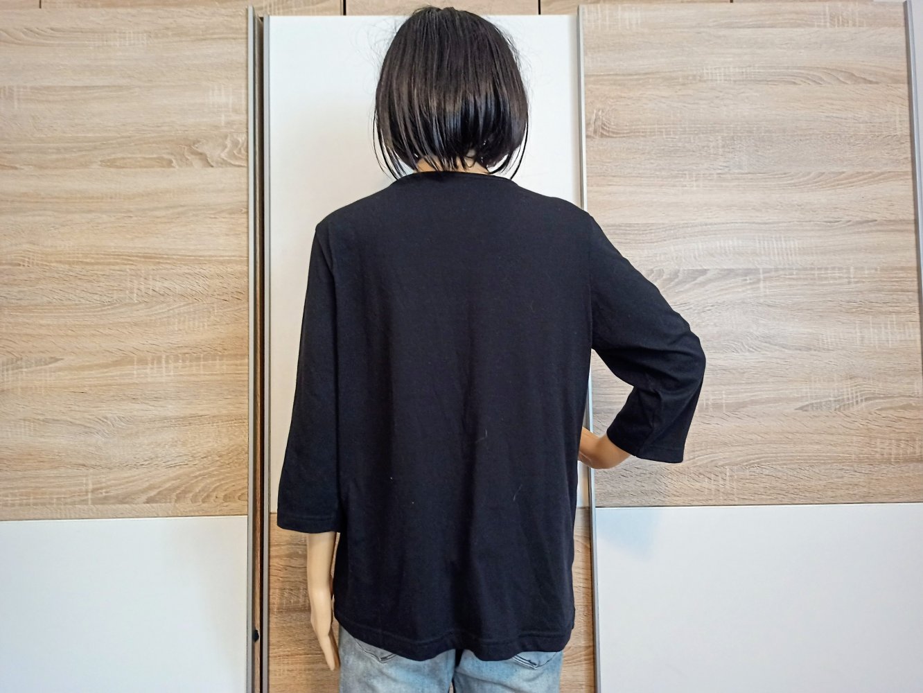 Schönes Langarm-Shirt in schwarz von Paola