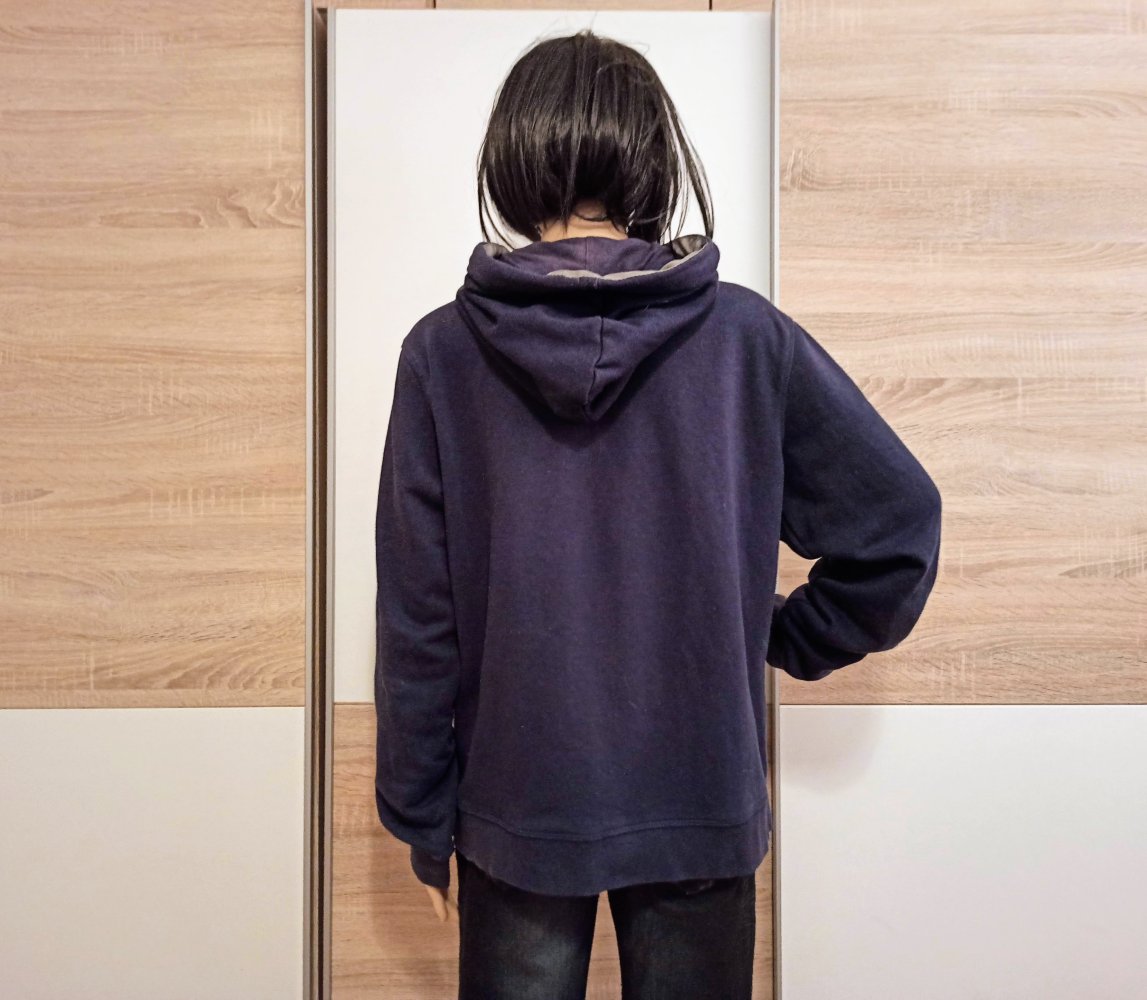 Schöner Hoodie-Pullover in marienblau mit kapuze von Streets Blue