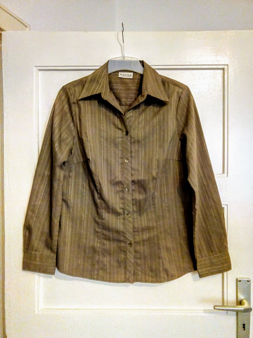 Tolle Bluse in Olive Grün