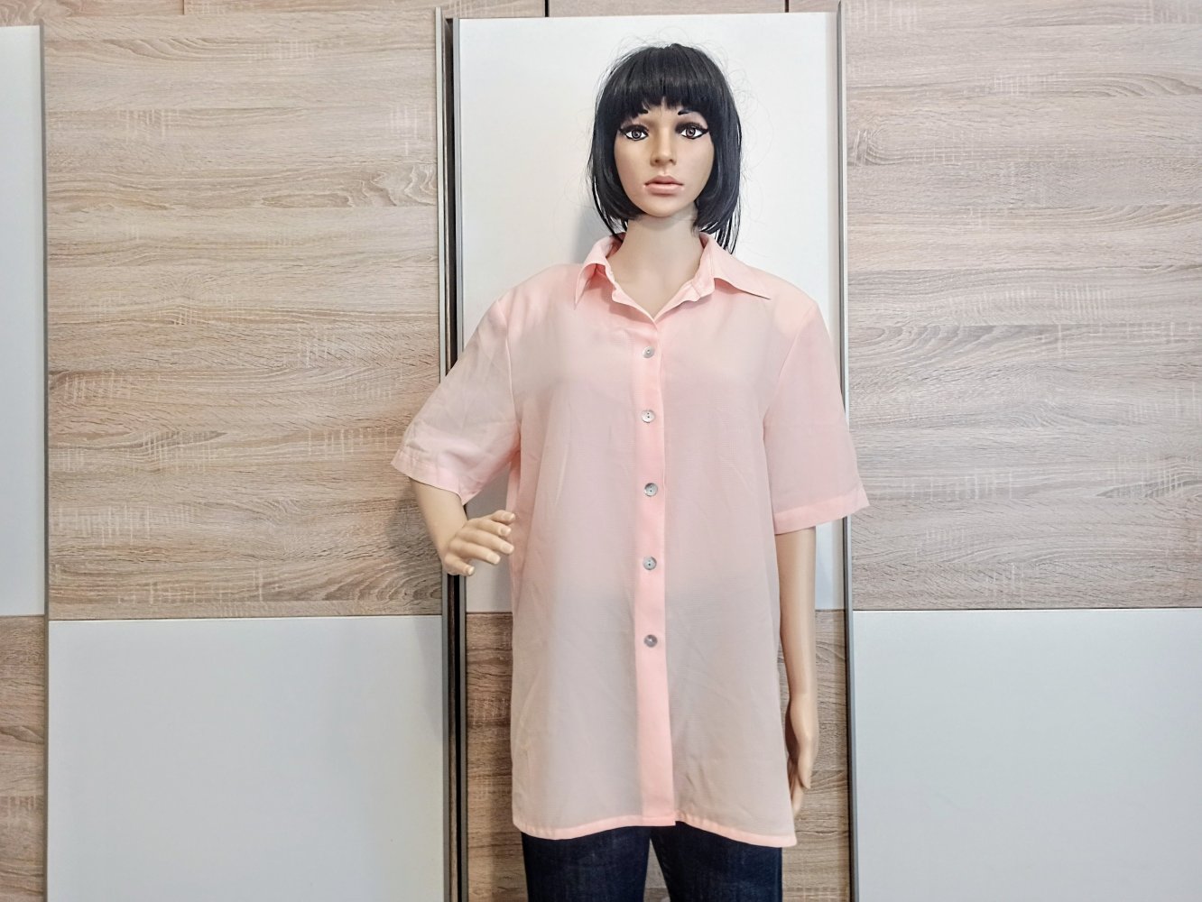 Schöne Bluse in Aprikose Farbe von Belle Surprise