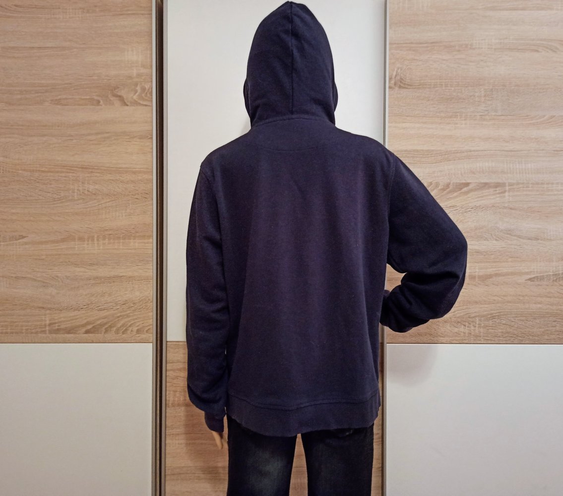 Schöner Hoodie-Pullover in marienblau mit kapuze von Streets Blue