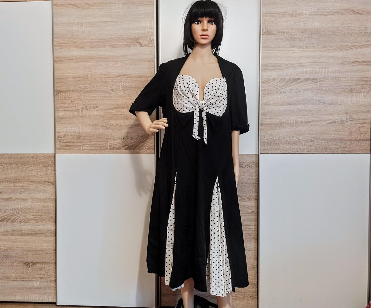 Schönes Kleid schwarz/weiß von Chic Star