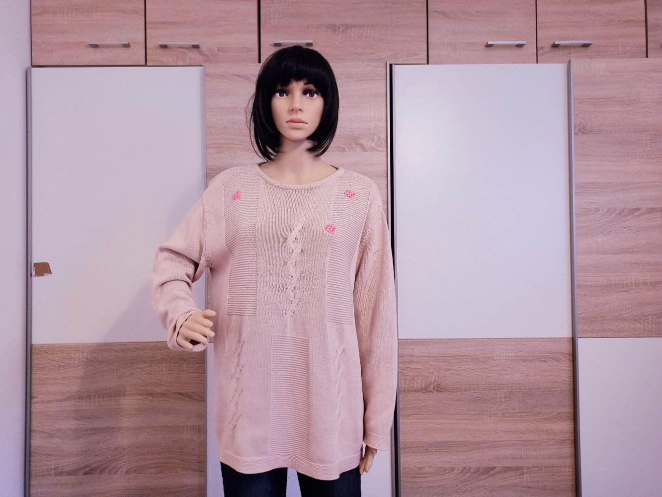 Schöner Pullover in rosa mit kleine Herzen von Joy