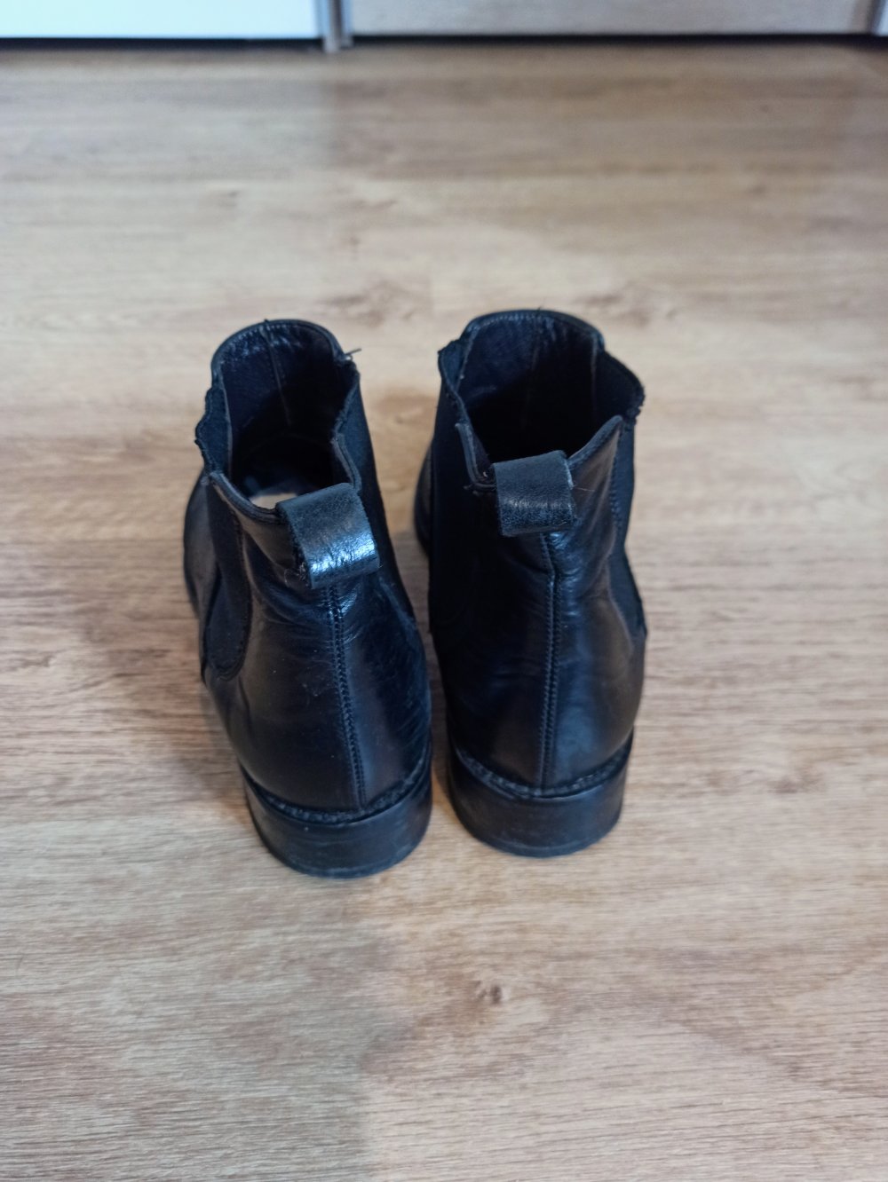 Tolle Leder-Stiefeletten von AUGUSTO