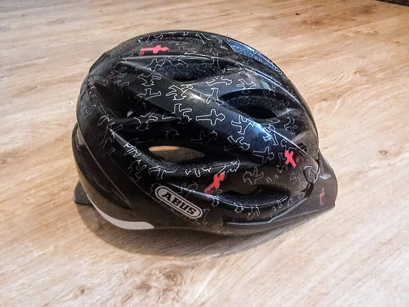 Fahrradhelm von Abus in schwarz