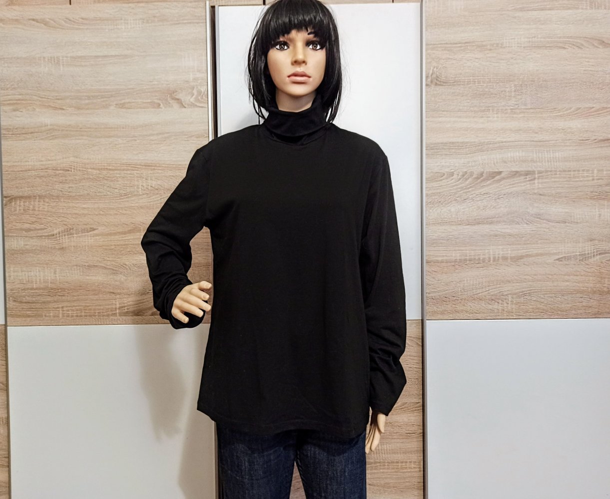 Schönes Langarm-Shirt in schwarz von Alegra K. 