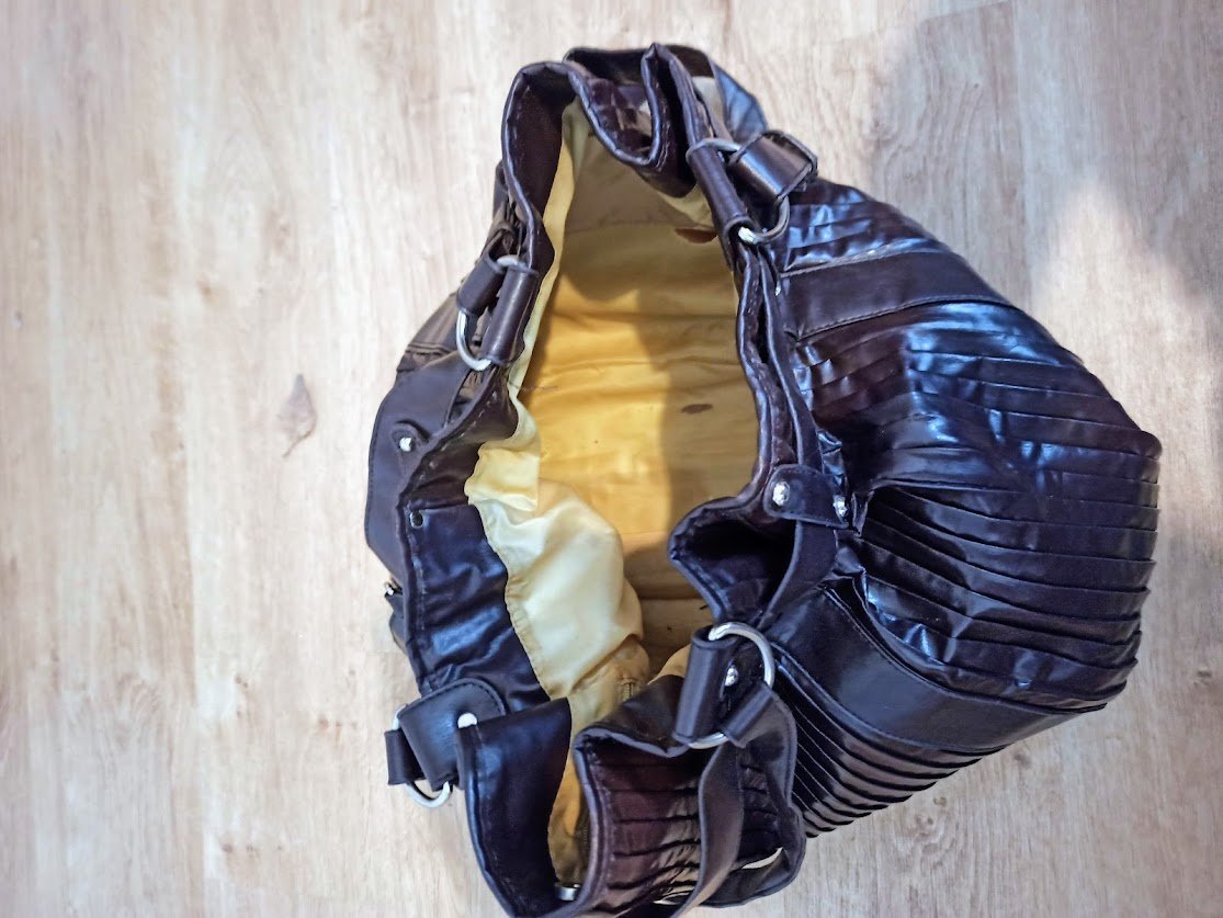 Schöne Tasche in braun von Anne L.