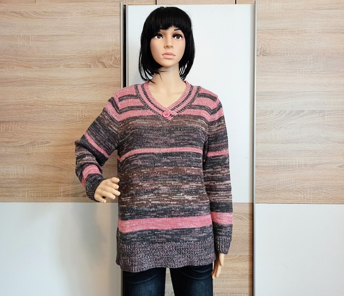 Schöner Pullover in grau mit rosa Streifen von Collection L.