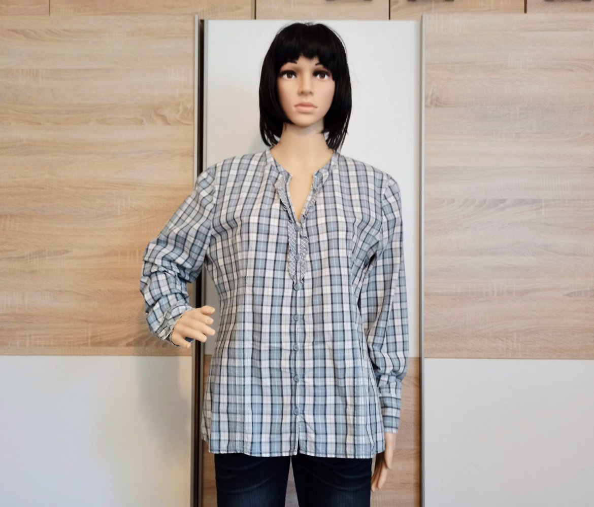 Schöne karierte Bluse von Street One