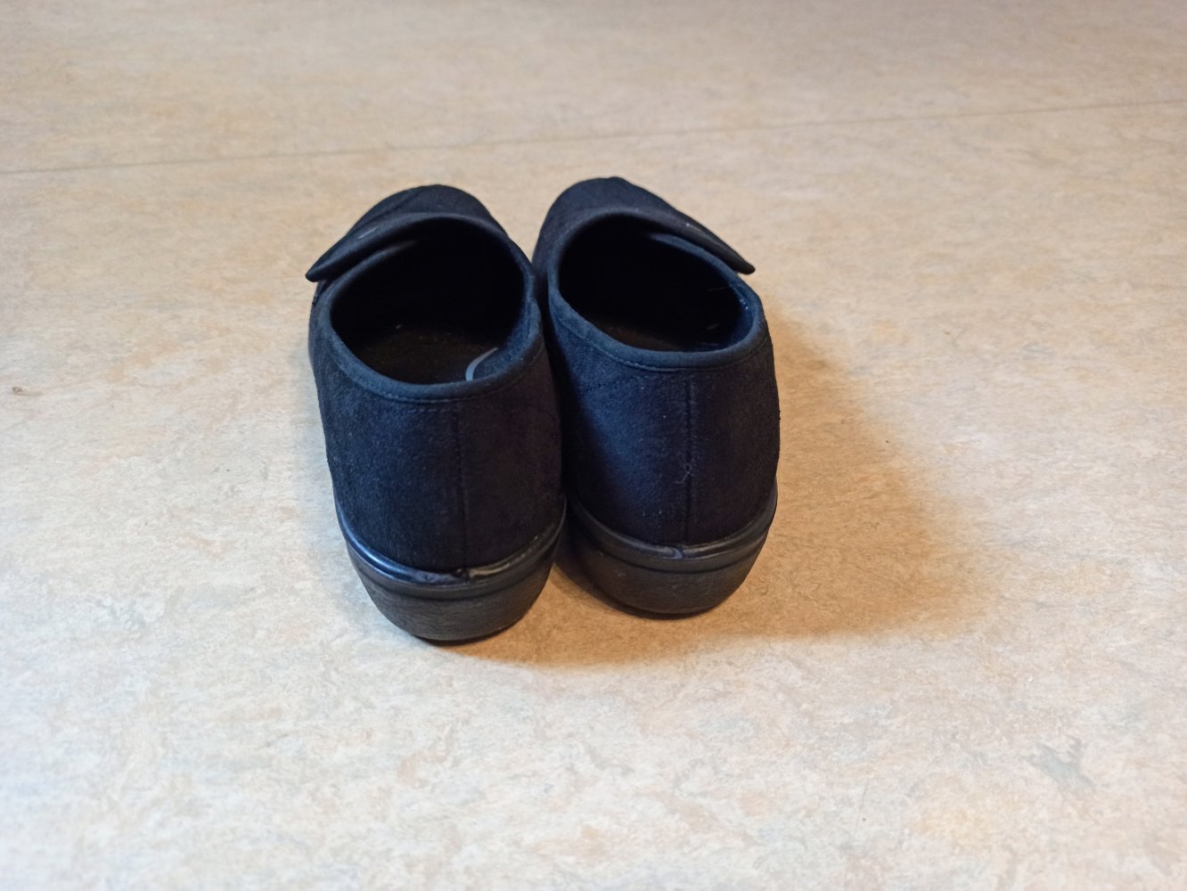 Tolle Damen Wildleder Halbschuhe von Romika 