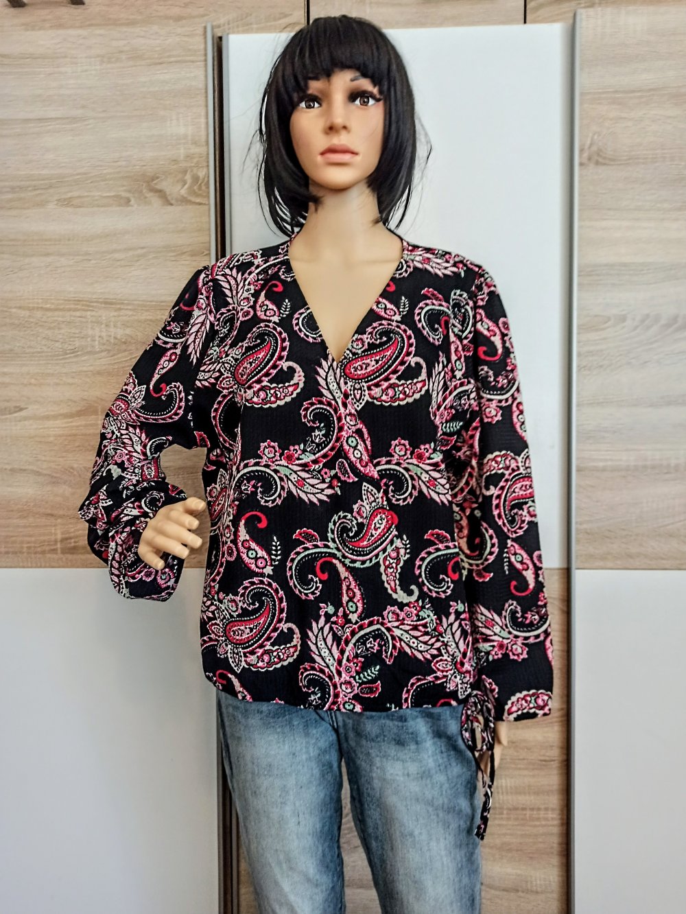 Schöne bunte Bluse von Infinity